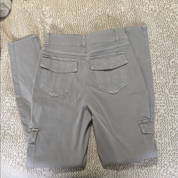 Spanx high waist skinny cargo pants in gray. Size medium - Picture 5 of 6